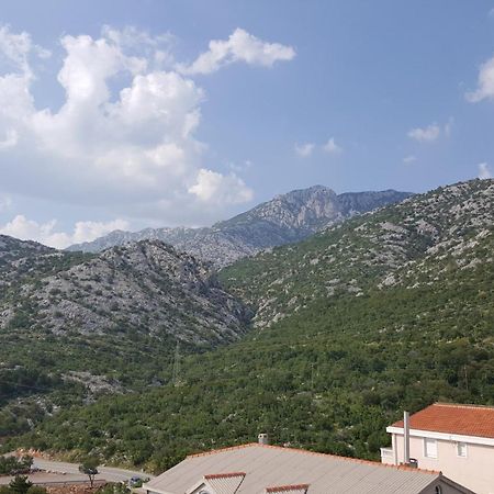 Appartamento Apartmens Leona Karlobag Camera foto