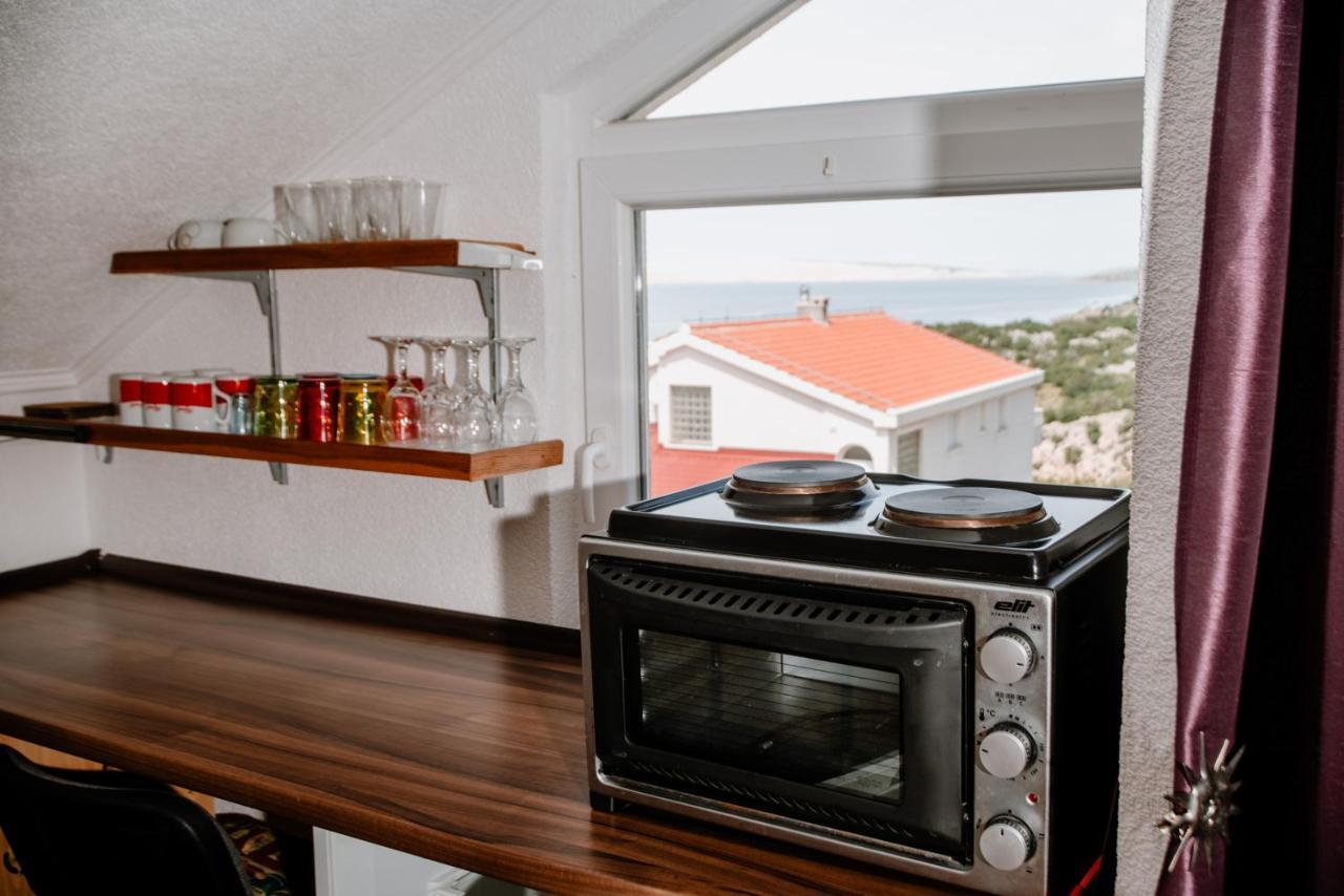 Appartamento Apartmens Leona Karlobag Esterno foto